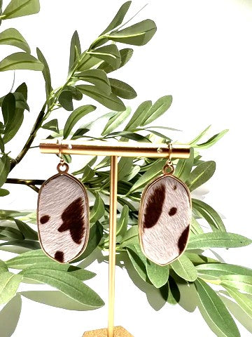 Lancaster earring, gold tone earring