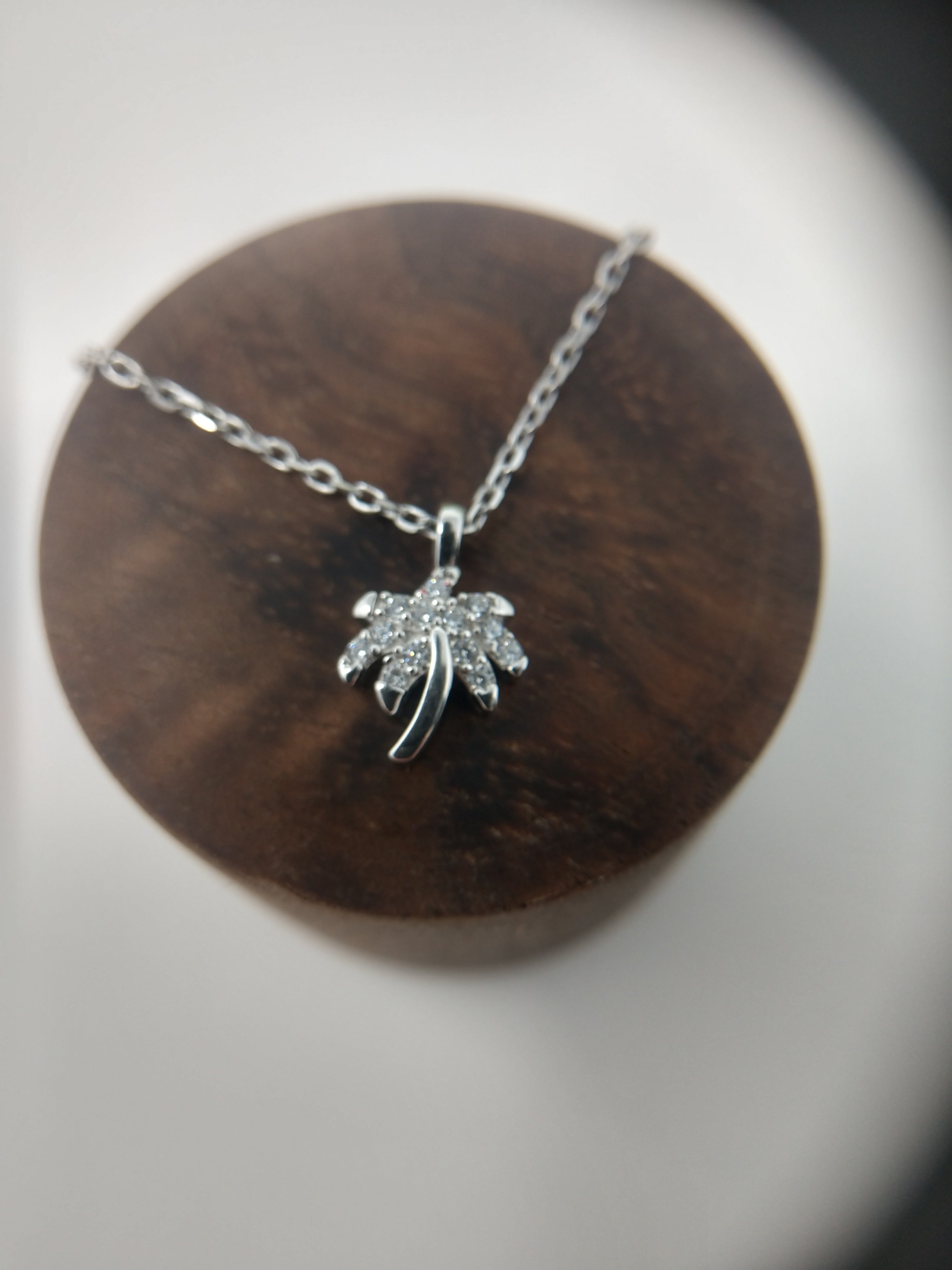 925 Sterling Silver Diamond Accent Palm Tree Pendant w/ Chain –  storyandhearts