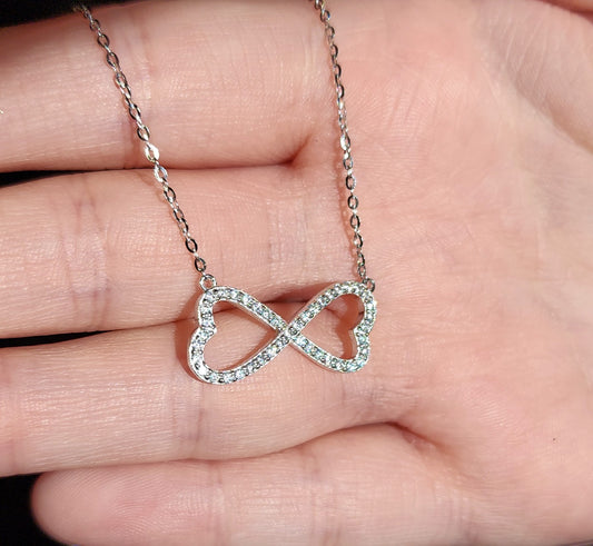 Infinity necklace 